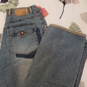 Oakley Jeans
